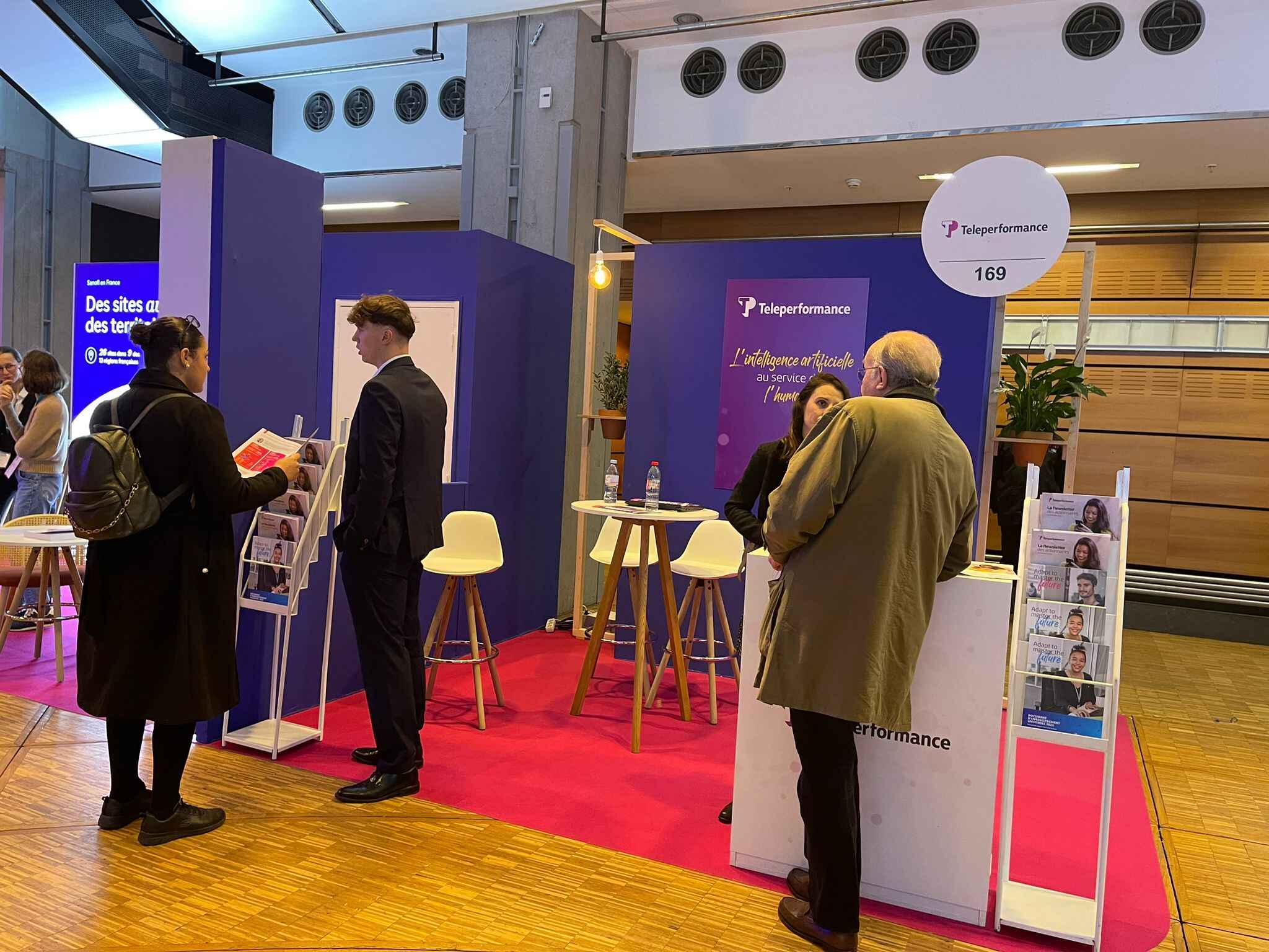 TP stand at the Investir Day event